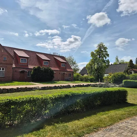 Der Westfluegel Mme Mimi 54 Holiday home Stolpe auf Usedom